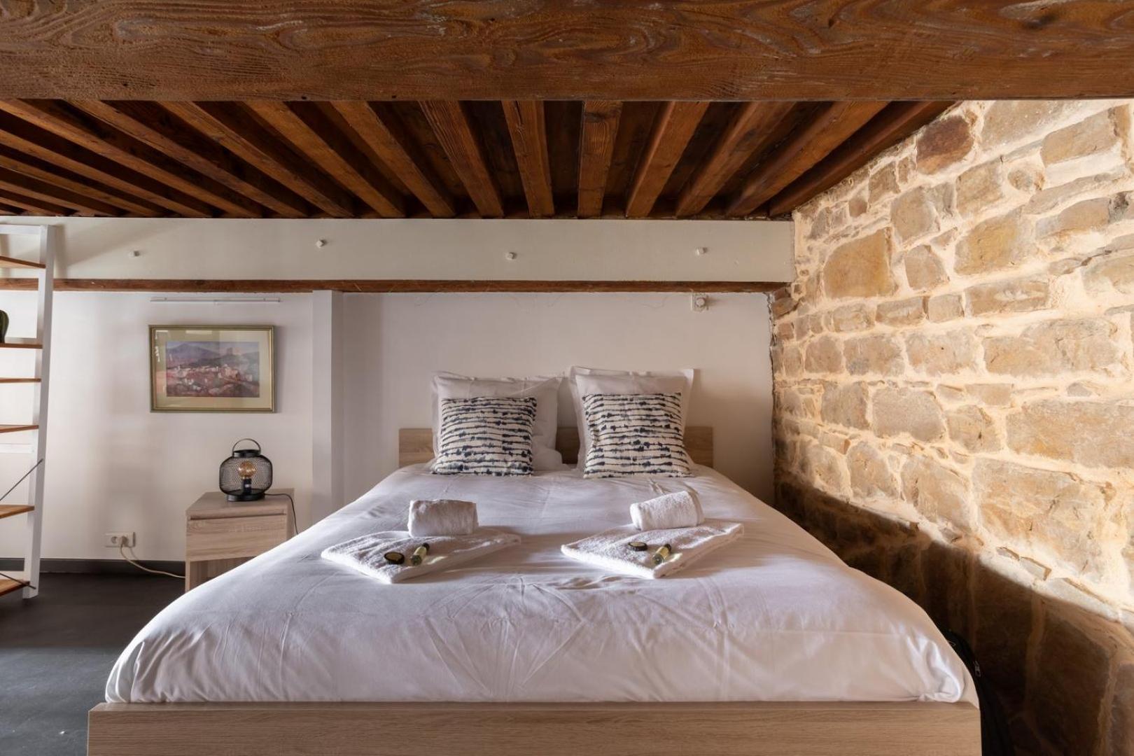 Guestready - Le Duplex Des Pentes Apartment Lyon Bagian luar foto